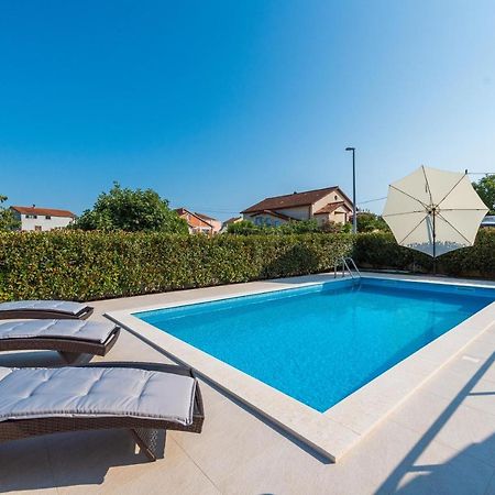 Villa Petra S Bazenom, Rostiljem I Parkingom Zadar Eksteriør bilde